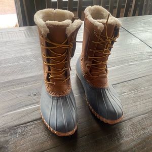 American eagle women’s boots